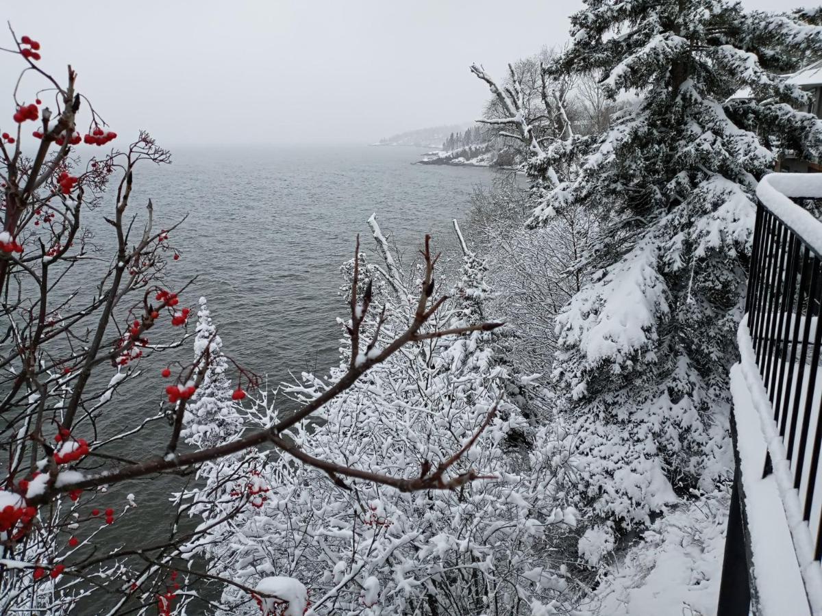 Cliff Dweller On Lake Superior Tofte Bagian luar foto